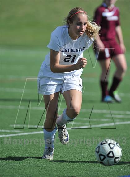 Thumbnail 2 in Kent Denver vs. Alamosa (CHSSA 3A 1st Round) photogallery.