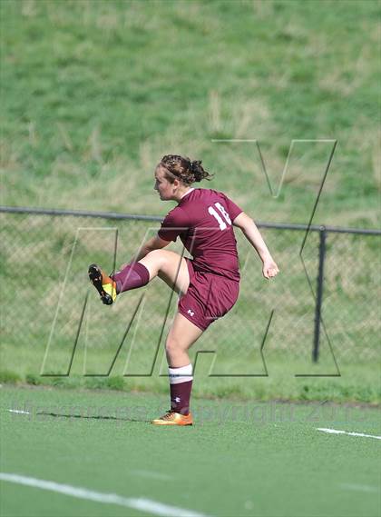 Thumbnail 2 in Kent Denver vs. Alamosa (CHSSA 3A 1st Round) photogallery.