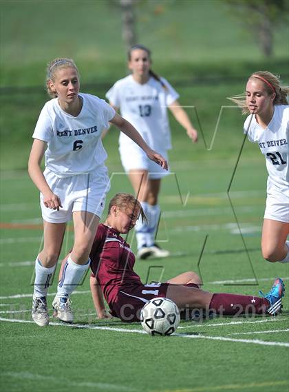 Thumbnail 2 in Kent Denver vs. Alamosa (CHSSA 3A 1st Round) photogallery.