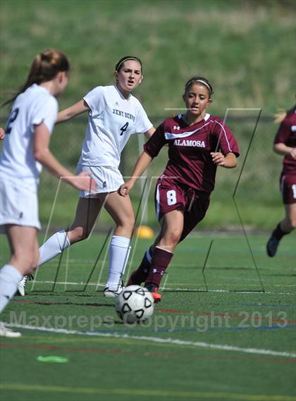 Thumbnail 3 in Kent Denver vs. Alamosa (CHSSA 3A 1st Round) photogallery.