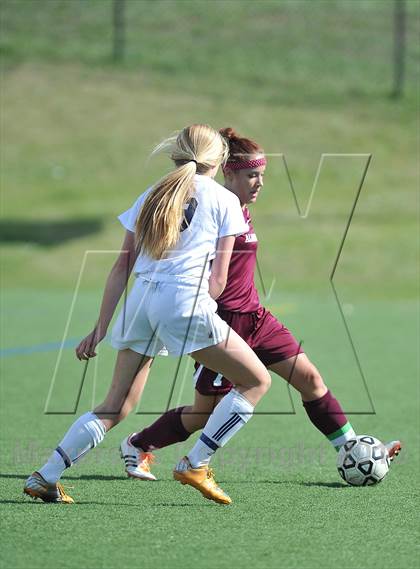 Thumbnail 2 in Kent Denver vs. Alamosa (CHSSA 3A 1st Round) photogallery.