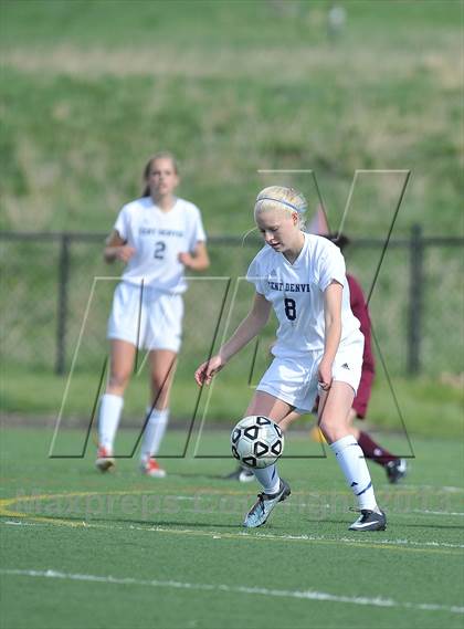 Thumbnail 3 in Kent Denver vs. Alamosa (CHSSA 3A 1st Round) photogallery.