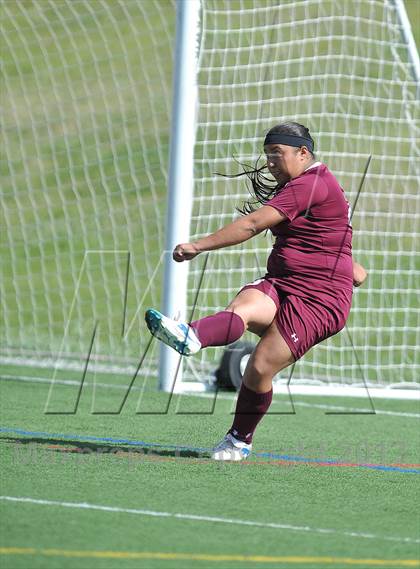 Thumbnail 1 in Kent Denver vs. Alamosa (CHSSA 3A 1st Round) photogallery.