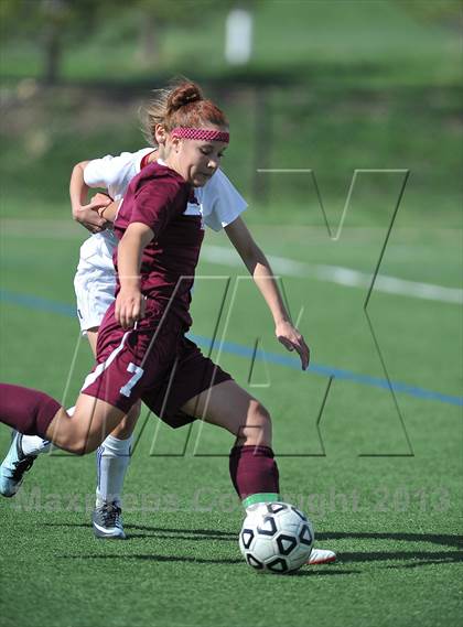 Thumbnail 2 in Kent Denver vs. Alamosa (CHSSA 3A 1st Round) photogallery.