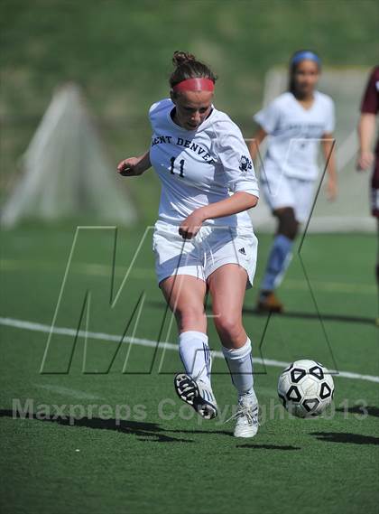 Thumbnail 3 in Kent Denver vs. Alamosa (CHSSA 3A 1st Round) photogallery.