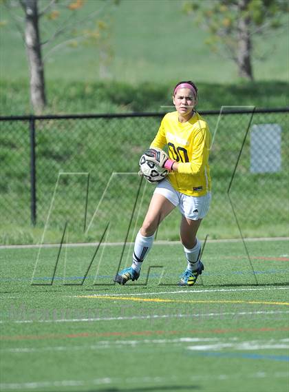 Thumbnail 2 in Kent Denver vs. Alamosa (CHSSA 3A 1st Round) photogallery.