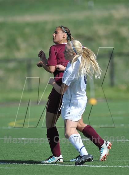Thumbnail 2 in Kent Denver vs. Alamosa (CHSSA 3A 1st Round) photogallery.