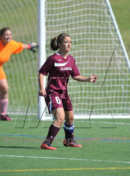 Thumbnail 3 in Kent Denver vs. Alamosa (CHSSA 3A 1st Round) photogallery.