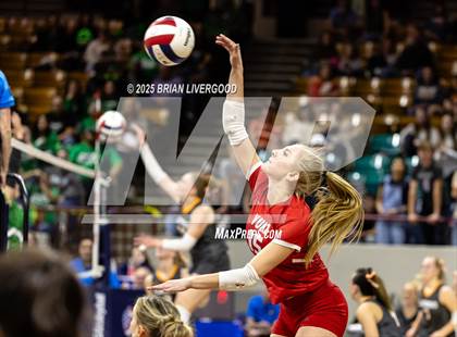 Thumbnail 2 in Holyoke vs. Yuma (CHSAA 2A Round 2) photogallery.