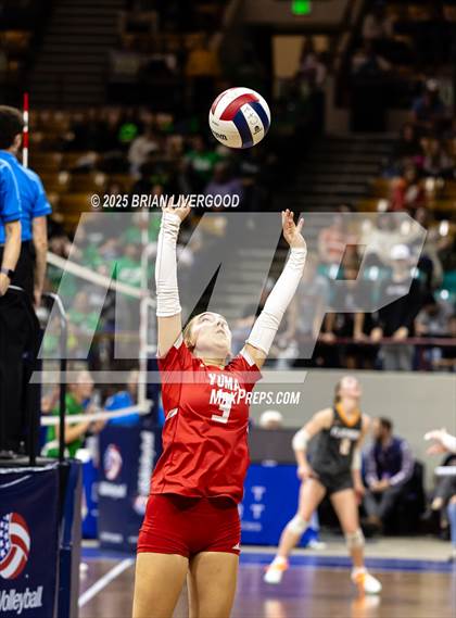 Thumbnail 3 in Holyoke vs. Yuma (CHSAA 2A Round 2) photogallery.