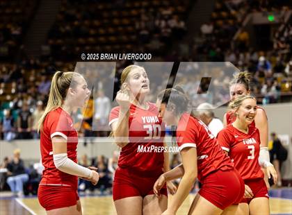 Thumbnail 3 in Holyoke vs. Yuma (CHSAA 2A Round 2) photogallery.