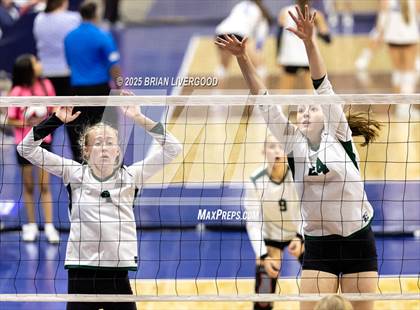 Thumbnail 1 in Holyoke vs. Yuma (CHSAA 2A Round 2) photogallery.