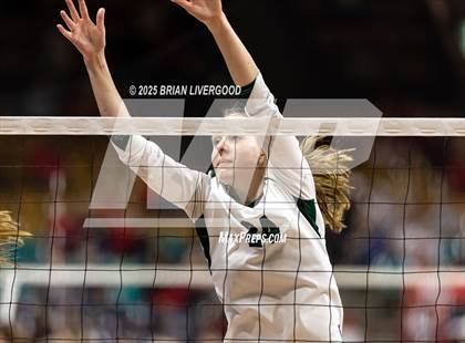 Thumbnail 1 in Holyoke vs. Yuma (CHSAA 2A Round 2) photogallery.