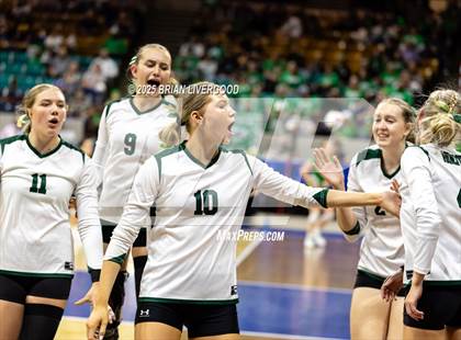 Thumbnail 3 in Holyoke vs. Yuma (CHSAA 2A Round 2) photogallery.