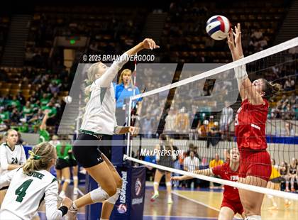 Thumbnail 1 in Holyoke vs. Yuma (CHSAA 2A Round 2) photogallery.