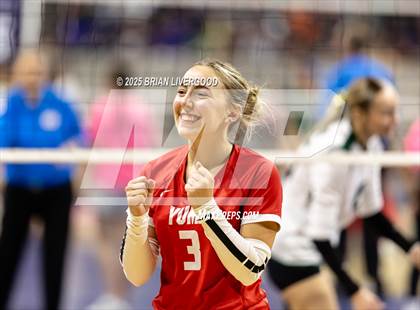 Thumbnail 1 in Holyoke vs. Yuma (CHSAA 2A Round 2) photogallery.