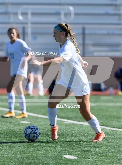 Thumbnail 3 in Johnson vs Harlan (NEISD Soccer Showcase) photogallery.