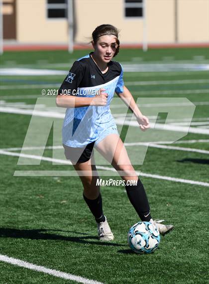 Thumbnail 3 in Johnson vs Harlan (NEISD Soccer Showcase) photogallery.