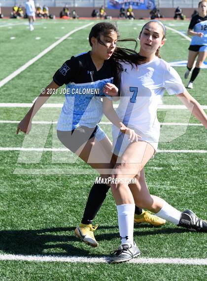 Thumbnail 3 in Johnson vs Harlan (NEISD Soccer Showcase) photogallery.