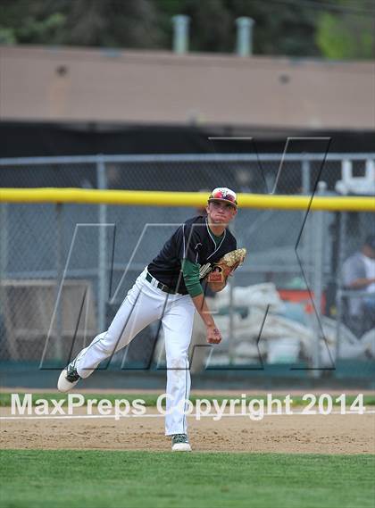 Thumbnail 3 in Mountain Vista vs. Regis Jesuit (CHSAA 5A Semi-Final) photogallery.