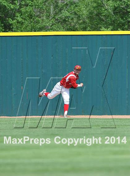 Thumbnail 3 in Mountain Vista vs. Regis Jesuit (CHSAA 5A Semi-Final) photogallery.