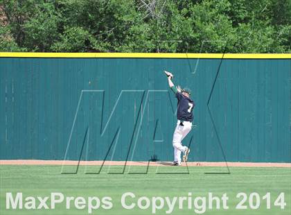 Thumbnail 3 in Mountain Vista vs. Regis Jesuit (CHSAA 5A Semi-Final) photogallery.