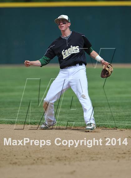 Thumbnail 3 in Mountain Vista vs. Regis Jesuit (CHSAA 5A Semi-Final) photogallery.