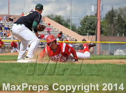 Thumbnail 3 in Mountain Vista vs. Regis Jesuit (CHSAA 5A Semi-Final) photogallery.