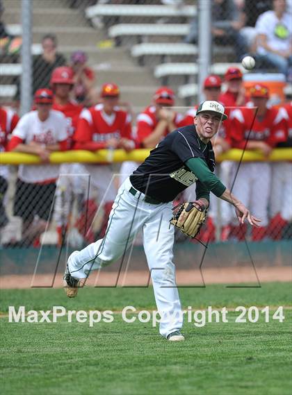 Thumbnail 2 in Mountain Vista vs. Regis Jesuit (CHSAA 5A Semi-Final) photogallery.