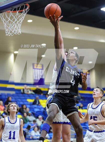 Thumbnail 1 in Lipan vs Uplift Elevate (Lipan HD Howard Classic) photogallery.