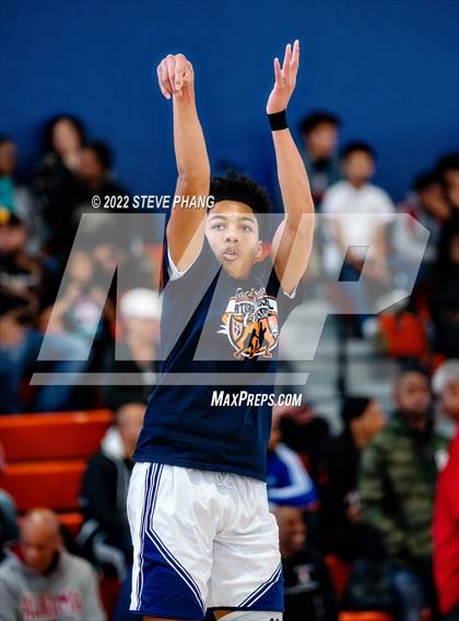 Thumbnail 2 in Burbank @ Cosumnes Oaks (Fortune Showcase) photogallery.