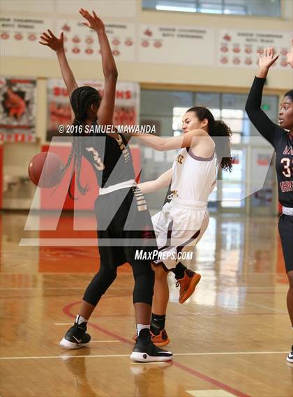 Thumbnail 2 in Notre Dame Academy vs Oaks Christian (West Coast Holiday Classic) photogallery.