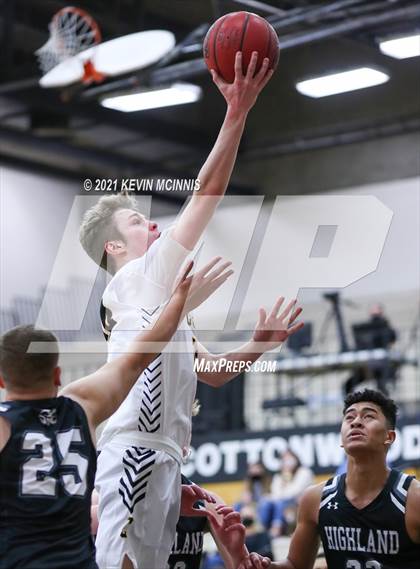 Thumbnail 1 in Cottonwood vs. Highland photogallery.