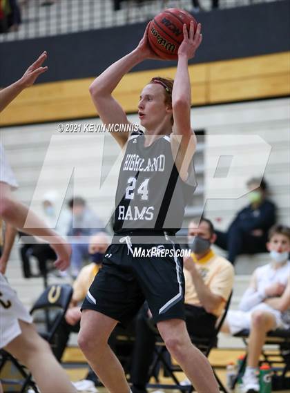 Thumbnail 3 in Cottonwood vs. Highland photogallery.