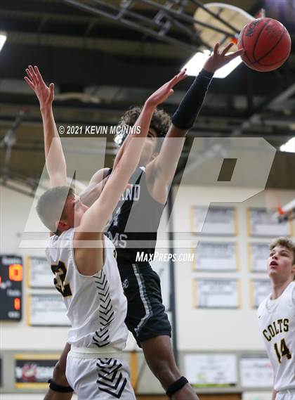 Thumbnail 2 in Cottonwood vs. Highland photogallery.