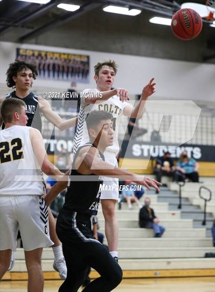 Thumbnail 3 in Cottonwood vs. Highland photogallery.