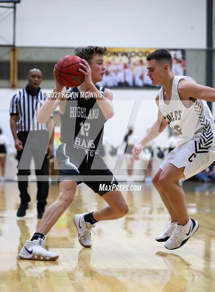 Thumbnail 2 in Cottonwood vs. Highland photogallery.