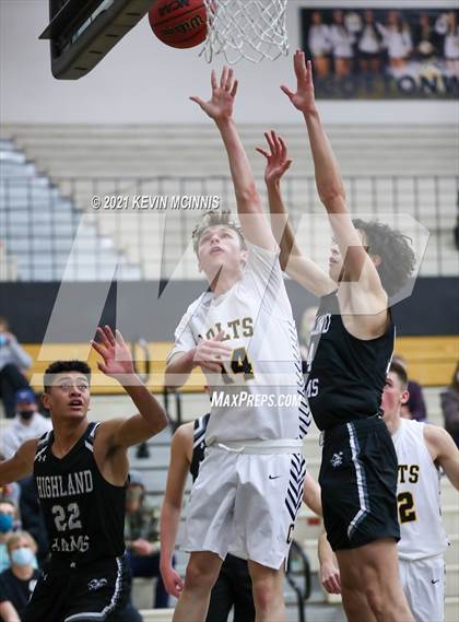 Thumbnail 2 in Cottonwood vs. Highland photogallery.