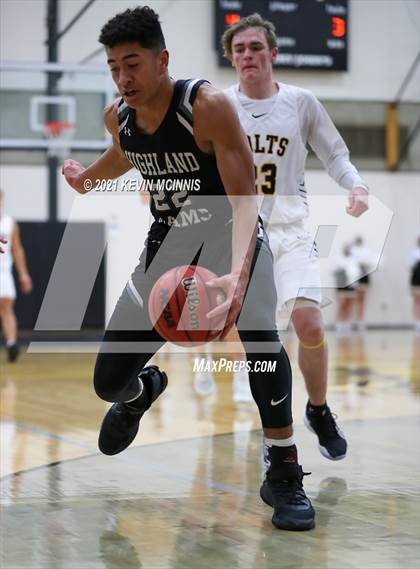 Thumbnail 3 in Cottonwood vs. Highland photogallery.