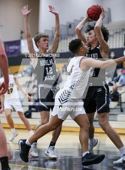 Thumbnail 3 in Cottonwood vs. Highland photogallery.