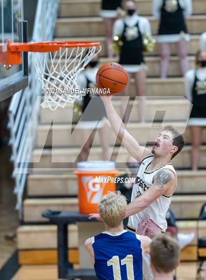 Thumbnail 3 in Grand Island @ Lincoln Southeast photogallery.