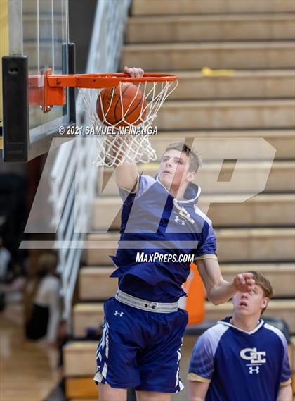Thumbnail 3 in Grand Island @ Lincoln Southeast photogallery.