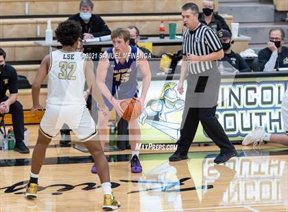 Thumbnail 3 in Grand Island @ Lincoln Southeast photogallery.