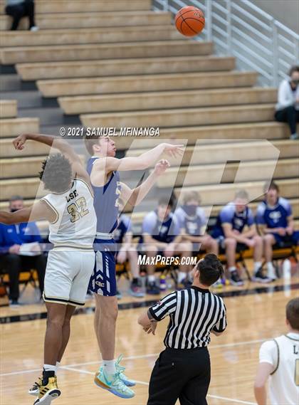 Thumbnail 3 in Grand Island @ Lincoln Southeast photogallery.