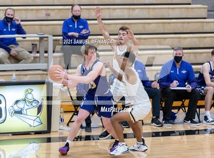 Thumbnail 3 in Grand Island @ Lincoln Southeast photogallery.