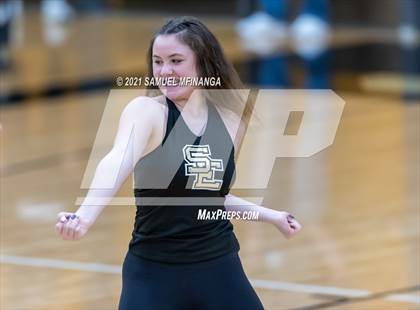 Thumbnail 3 in Grand Island @ Lincoln Southeast photogallery.