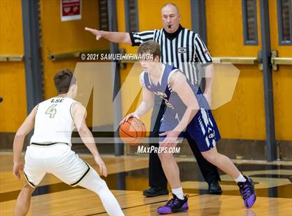 Thumbnail 3 in Grand Island @ Lincoln Southeast photogallery.
