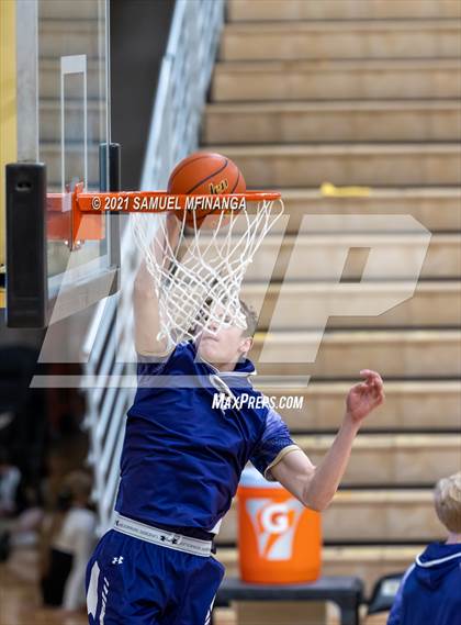 Thumbnail 3 in Grand Island @ Lincoln Southeast photogallery.