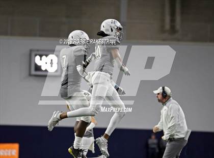 Thumbnail 1 in Prosper vs. Longview (UIL 6A Division 2 Region 2 Area) photogallery.