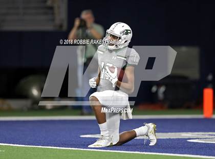 Thumbnail 1 in Prosper vs. Longview (UIL 6A Division 2 Region 2 Area) photogallery.